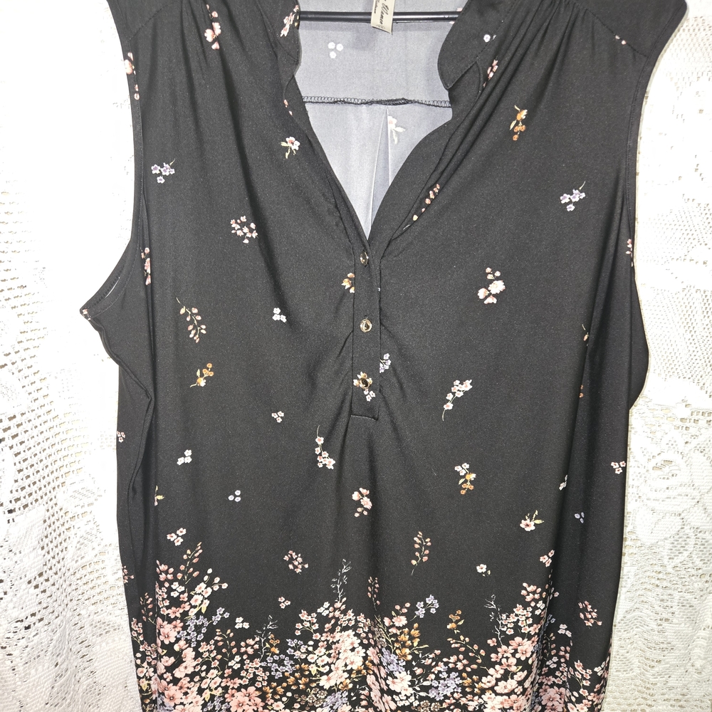 Chic Black Floral Blouse
